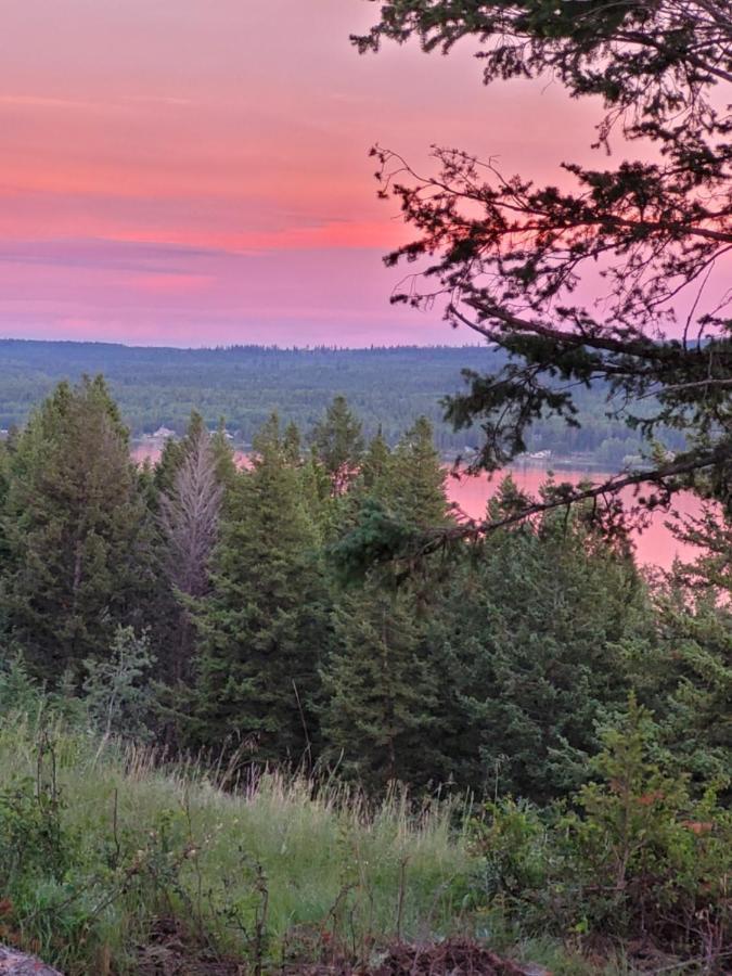 The Horse Lake Inn Lone Butte Esterno foto